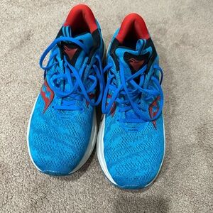 Saucony Echelon 9 | Running Shoes